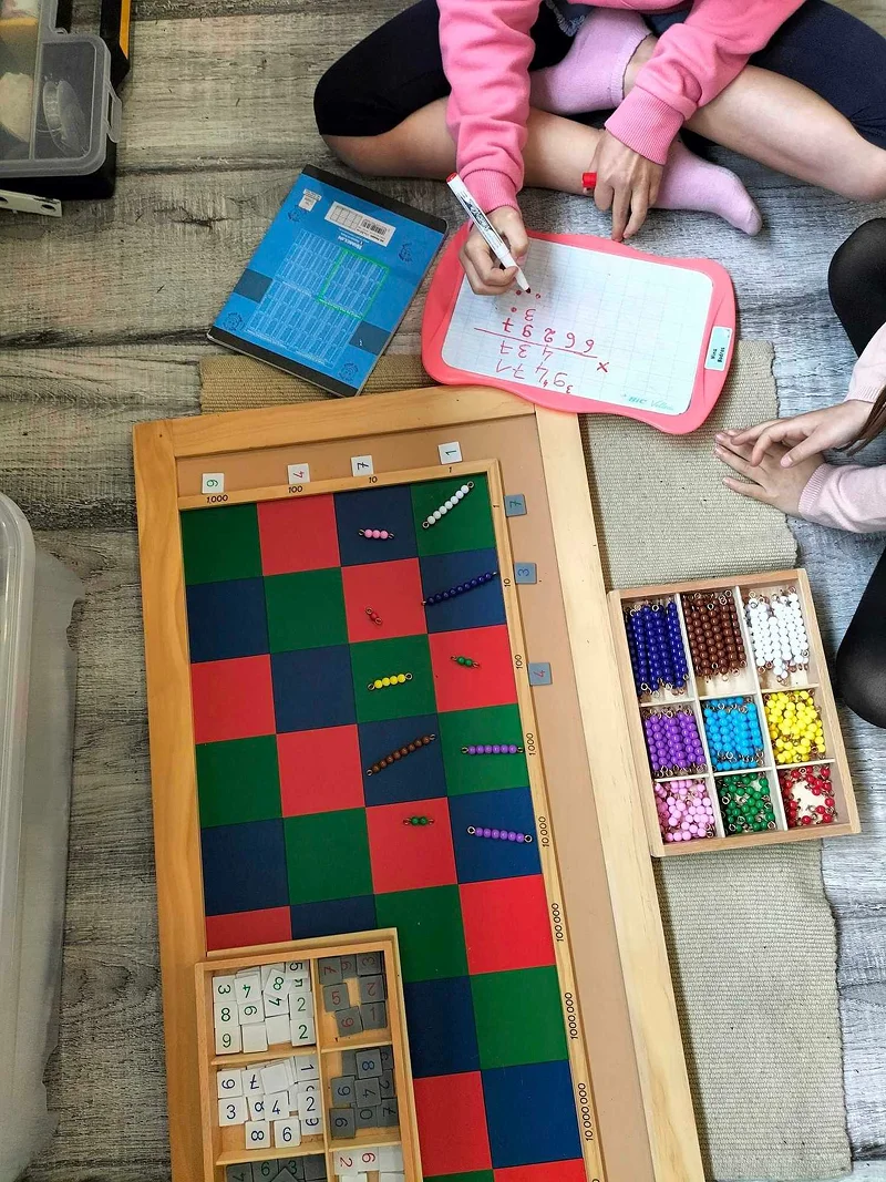 Leyre Des Loupiots Ecole Montessori Bilingue Salles Realisation 17