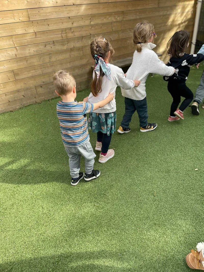 Leyre Des Loupiots Ecole Montessori Bilingue Salles Realisation 22