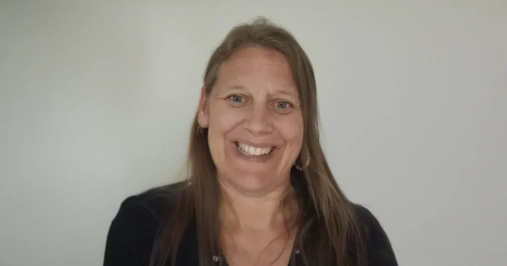 Leyre Des Loupiots Ecole Montessori Bilingue Salles Marion Lehouck